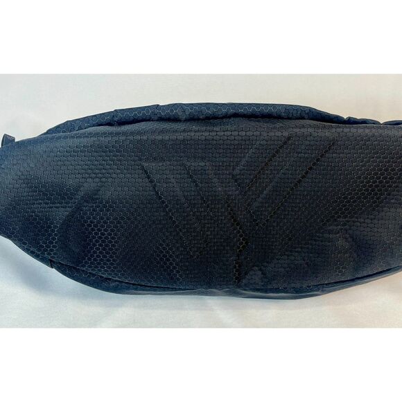 NWOT Fuller Foundary Crossbody Backpack NWOT Black Adjustable Shoulder - Picture 9 of 10